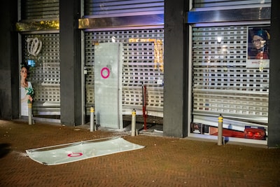 Enorme schade bij juwelier in het Alphense centrum na inbraak