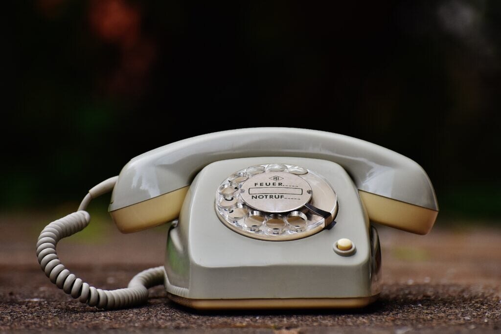 Magnetische telefoonhouder - Drogisterij Plus - Verzorging & Gemak