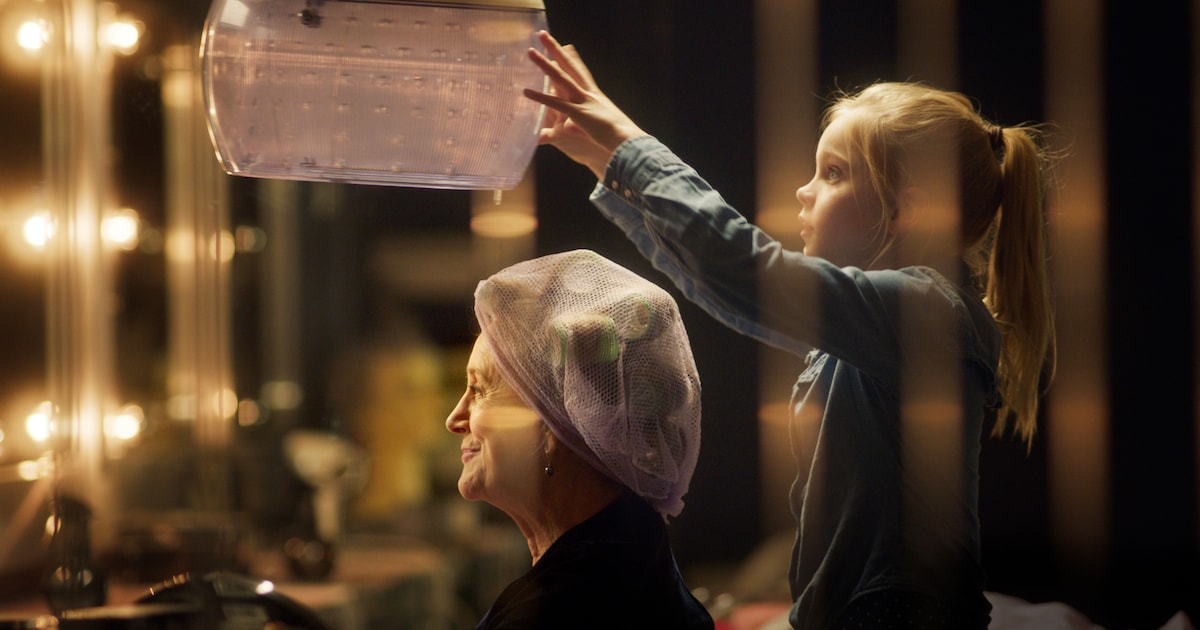 Film Kapsalon Romy kijken in MFC De Marke in Hattem
