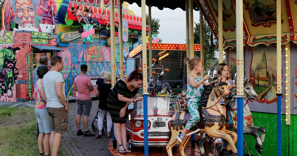 Macharen neemt voorschot op 'nostalgische' kermis