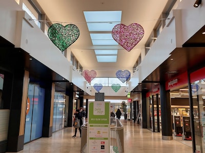 Wat lief! Het Stadshart hangt helemaal vol met hartjes