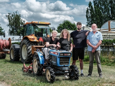 Familie met boerderij en landwinkel vreest voor hun toekomst door woningbouw, gemeente reageert al 3