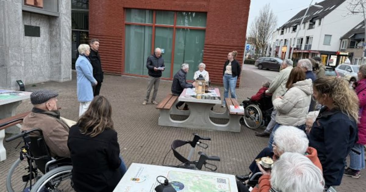 Carillon en plein officieel geopend in centrum Bladel na renovatie