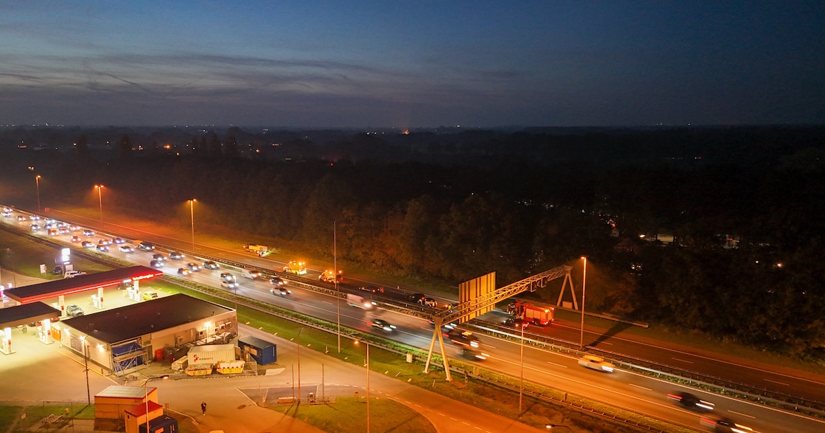 Flinke vertraging op de A1 bij Terschuur na ongeluk met vier voertuigen