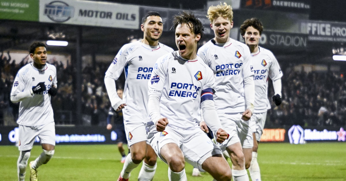 Volksfeest in Velsen-Zuid: Telstar verslaatGo Ahead en gaat voor tweede keer naar halve finale