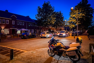 Verdachte slaat op de vlucht bij woninginval in Eindhoven, politie houdt man later aan