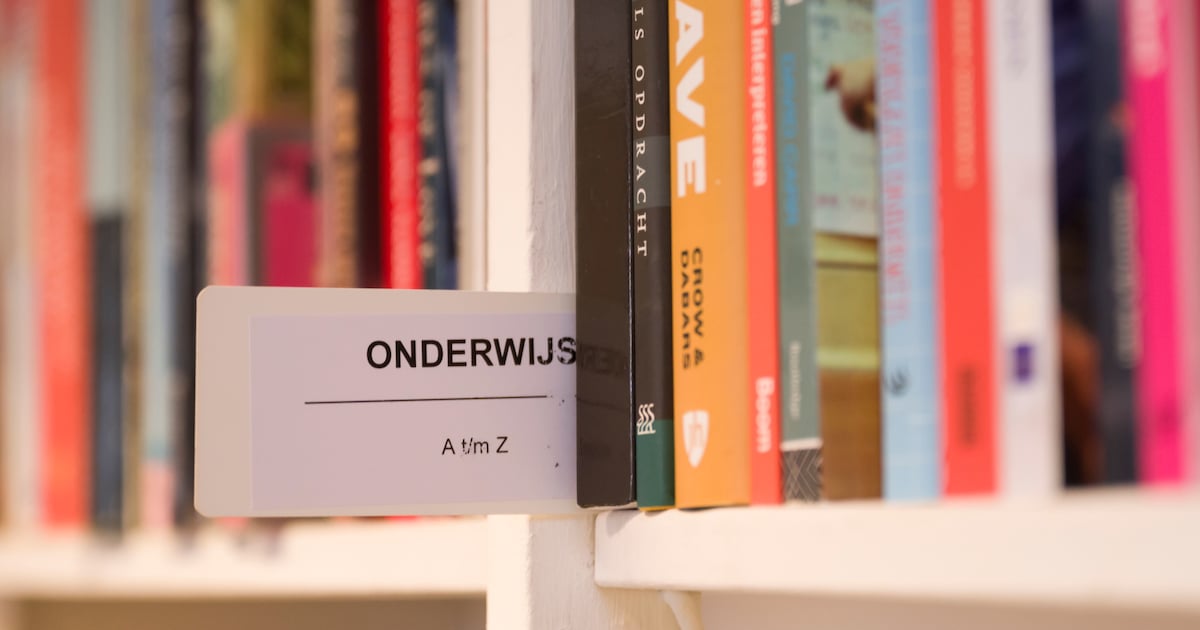 Miljoenen dure schoolboeken gaan elk jaar de prullenbak in, dit ...