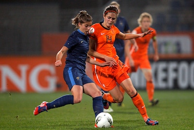Noodgedwongen pensioen: 44-voudig Oranje-international stopt na derde kruisbandblessure