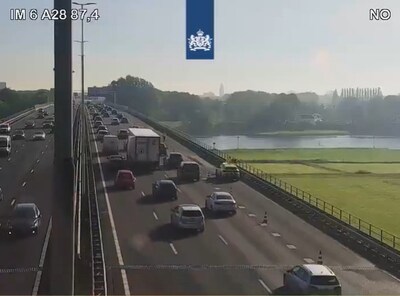 Modder op de weg zorgt voor veel vertraging op A28 tussen ‘t Harde en Zwolle