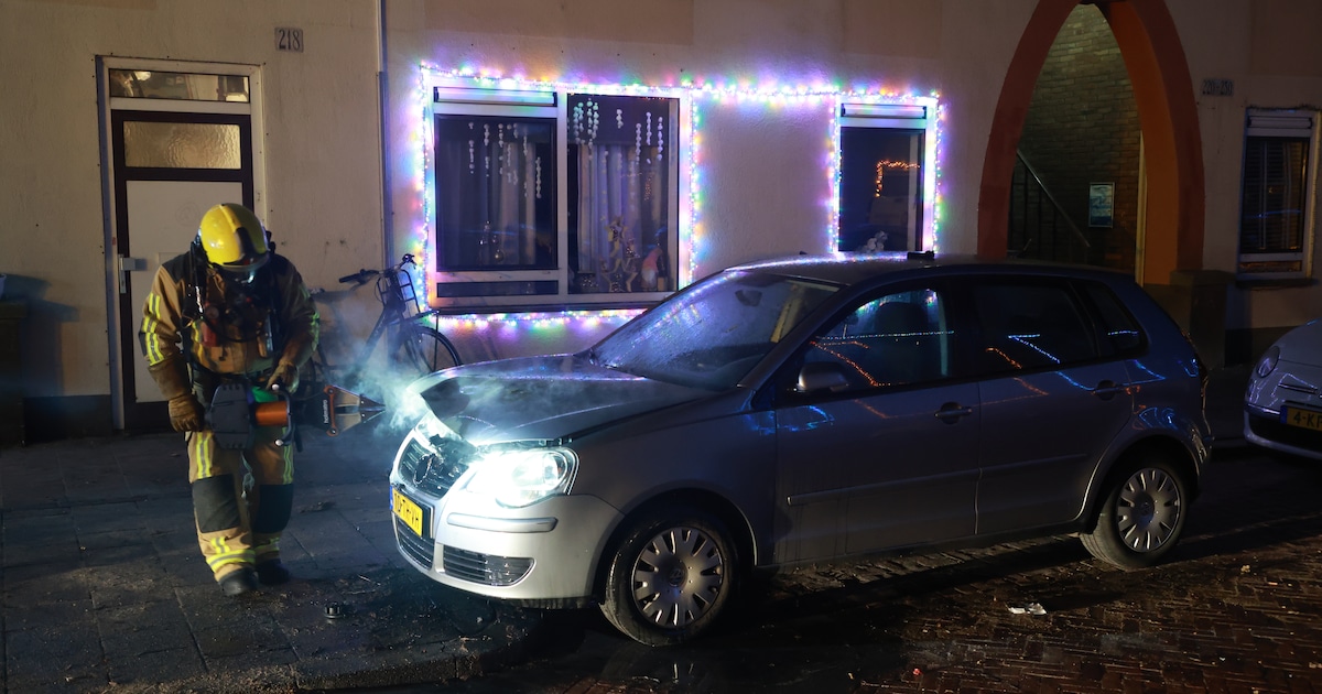 Explosief boort zich bijna een weg door raam in Duindorp: ‘Daar lagen m’n kinderen vannacht te slape