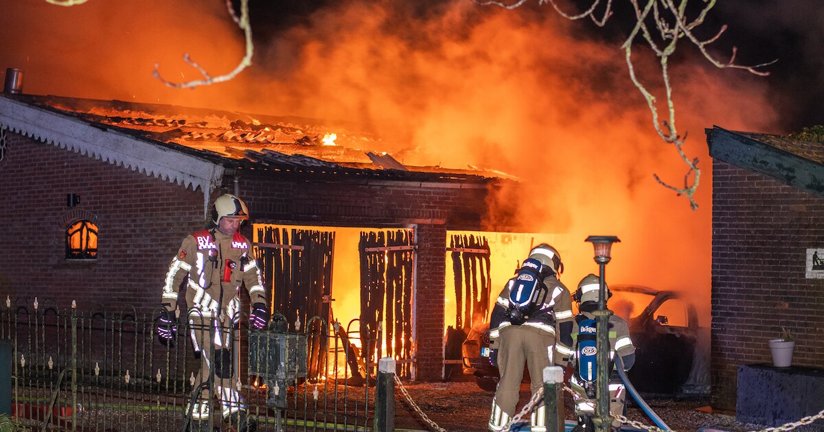 Middelbrand op Wildveldseweg in Harmelen