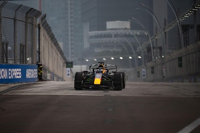Max Verstappen begonnen aan tweede deel sprintkwalificatie na langere pauze