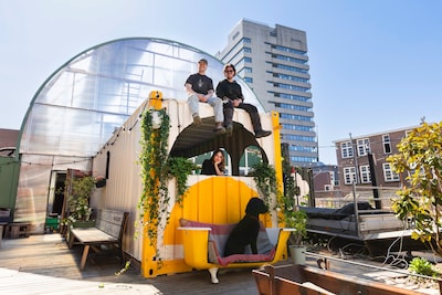 Braakliggend terrein van oude V&D in Eindhoven verandert in stadstuin voor iedereen