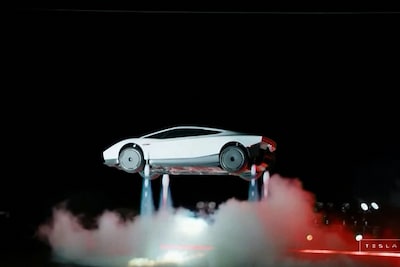 Van 0 naar 97 kilometer per uur in minder dan één seconde: Elon Musk demonstreert raketauto van Tesla