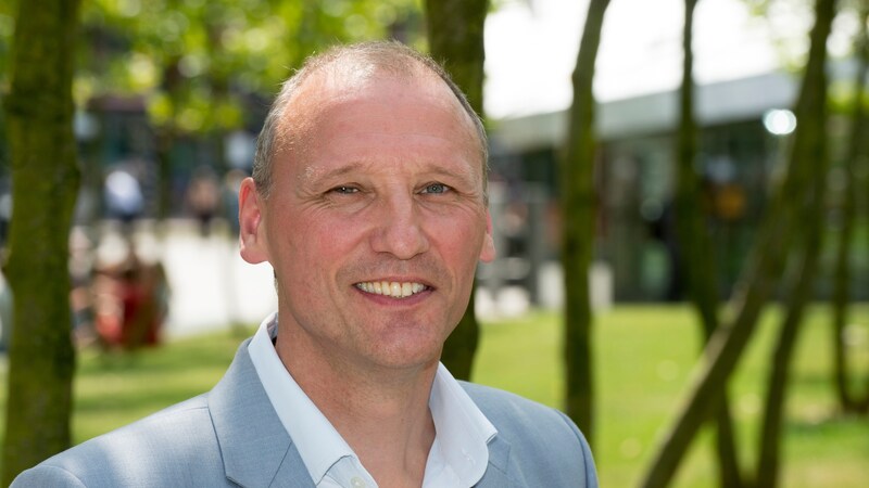 Corporatiebaas die privé woningen verhuurde verkoopt panden na kritiek ...