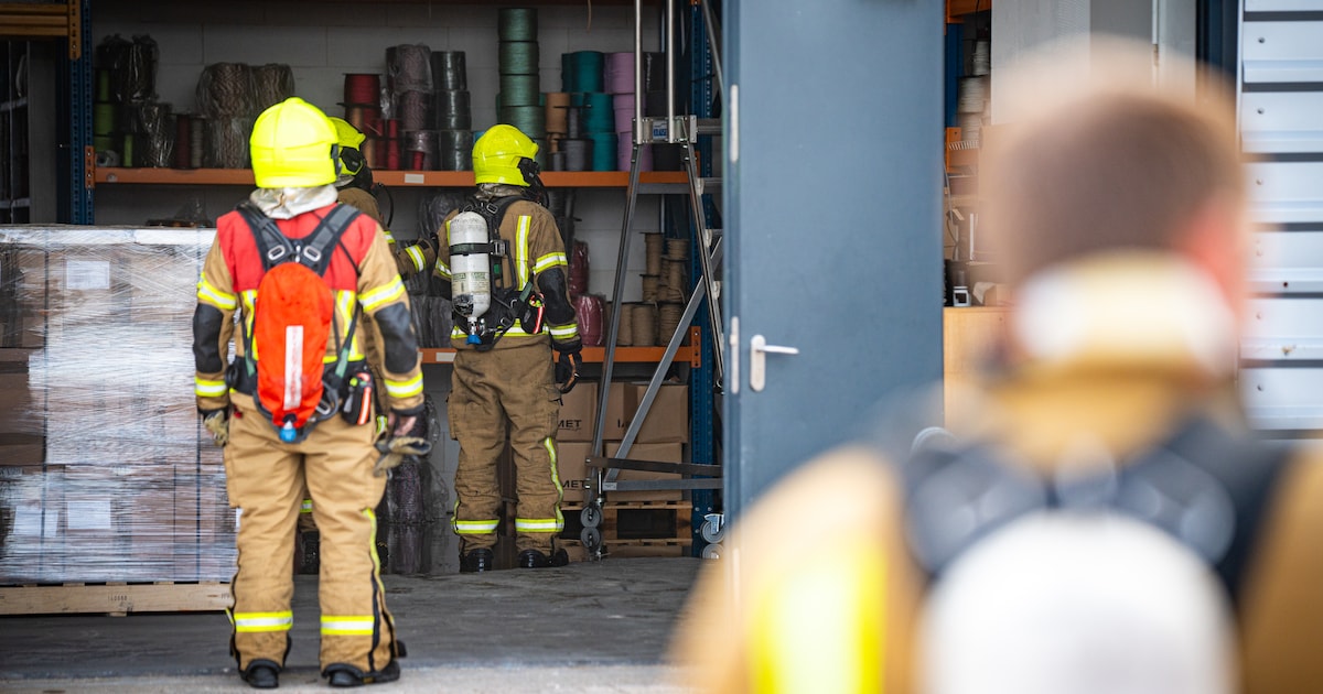 Brand in pand met drie miljoen meter touw op voorraad in Krimpen aan den IJssel snel geblust
