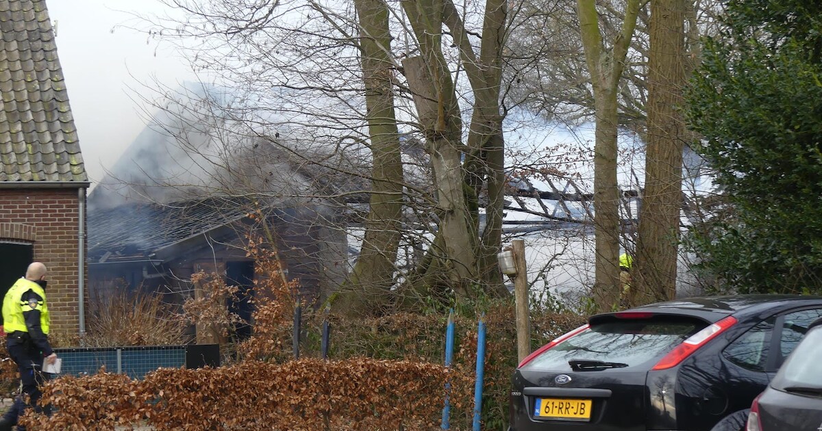 Middelbrand op Sevenumseweg in Grubbenvorst