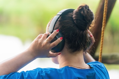 Bisphenol A found in headphones: five questions about this substance