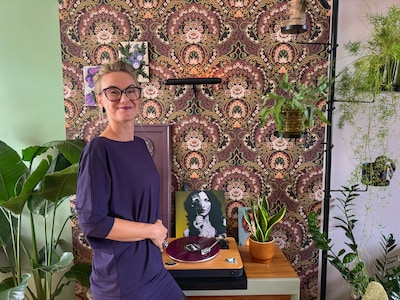 Binnenkijken bij Suzanne in Lombok: ‘Onze opgezette kraai is vernoemd naar de heks uit Harry Potter’