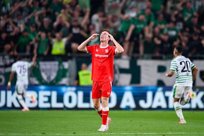 Wat een dreun voor Twente: tiental Ferencváros verdubbelt vlak na rust voorsprong