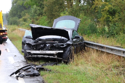 Auto in Goor in de kreukels, automobilist ongedeerd
