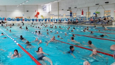 Lezers maken zich zorgen over de toekomst van de zwembaden in Woerden en Harmelen