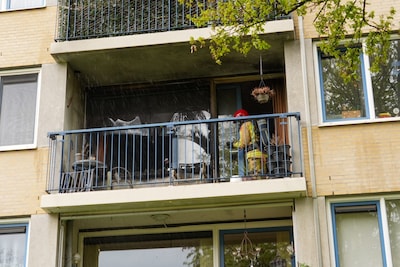 Grote brand in flat in Helmond zorgt voor veel schade