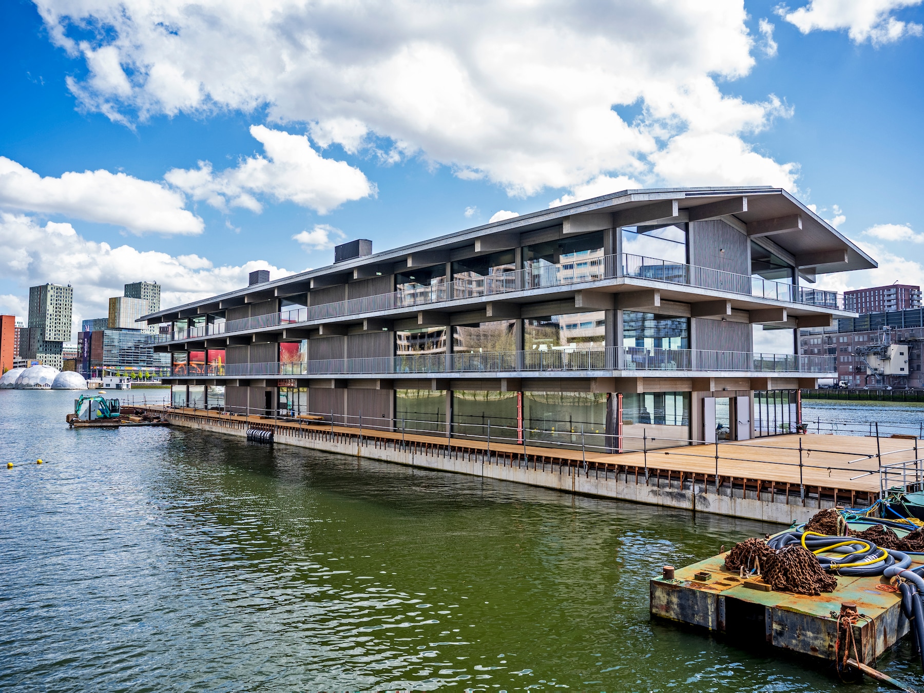 Sluiting dreigt voor klimaatcentrum in Rotterdam door subsidiestop kabinet, omstreden verhuizing naar Kenia op de loer