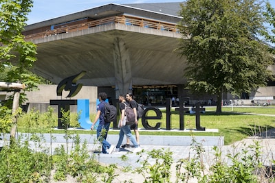 TU Delft loopt vast terwijl bedrijven om technici zitten te springen: numerus fixus vol, geld tekort