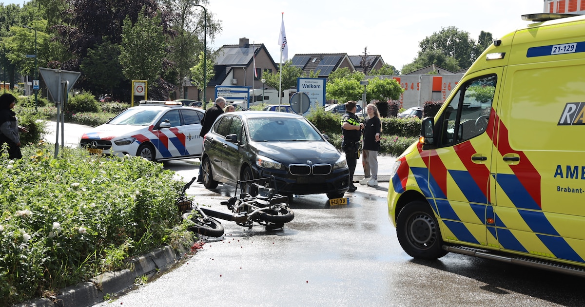 Fatbike met kinderzitje en auto botsen op Mgr. Borretweg in Grave
