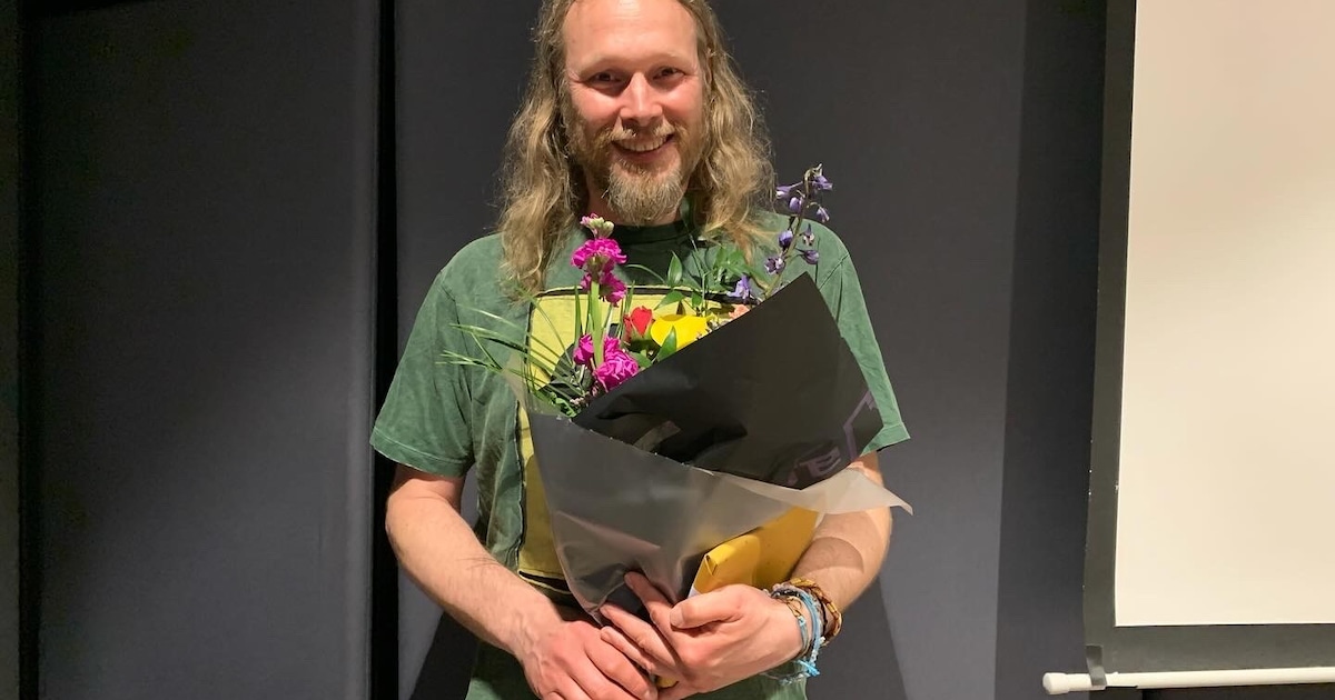 Waddinxveense Cultuurprijs voor vertrekkend dorpsdichter David Nieuwstad
