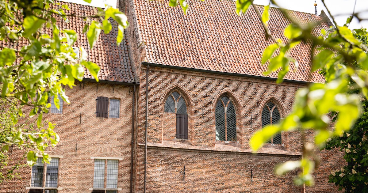 Jaarlijkse brocantemarkt in kloostertuin Elburg komt eraan