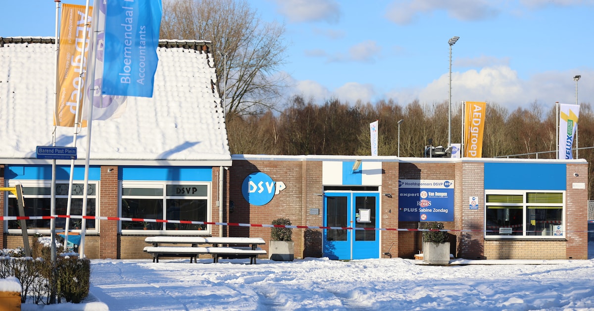 Schade en herstel ingezakte dak voetbalclub DSVP kost twee ton: leden gaan waarschijnlijk meer betal