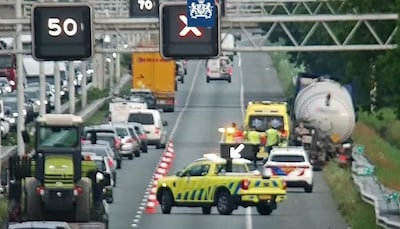 Ongeluk met vrachtwagen op A58 richting Tilburg, weg weer vrij