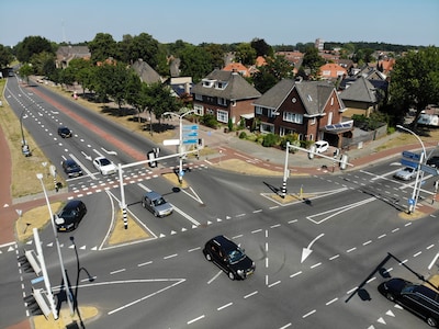Minderjarig meisje overleden bij ongeluk met vrachtwagen in Hengelo