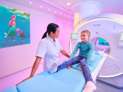Mickey Mouse aan het einde van de tunnel: met Disney de MRI in