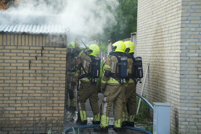 Schuurtje en scooter verwoest bij brand in Sprang-Capelle, afdak gesloopt vanwege instortingsgevaar