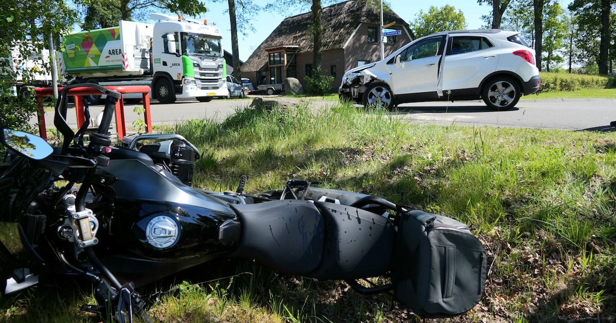 Motorrijder gewond bij ongeluk in Zweeloo