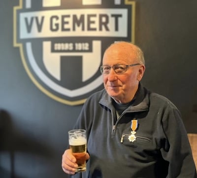Jan van Zeeland (1947-2026) groeide uit tot iconisch lid van VV Gemert: ‘Hij zal nooit meer uit ons 