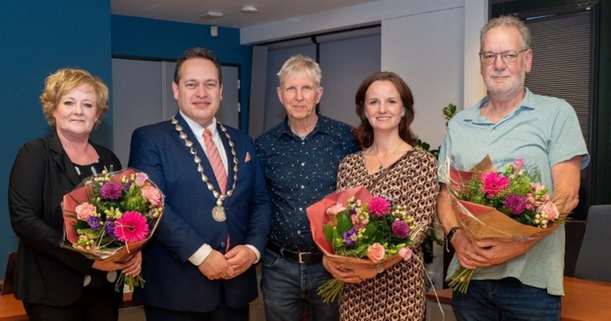 Oostzaan neemt afscheid van vier afzwaaiende raadsleden