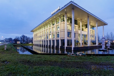 Rabobank-kantoor ideale locatie voor nieuw gemeentehuis, aldus politicus: ‘Alles onder één dak is beter’