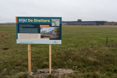 Enorme publieke belangstelling voor wonen in natuur op vliegbasis Soesterberg