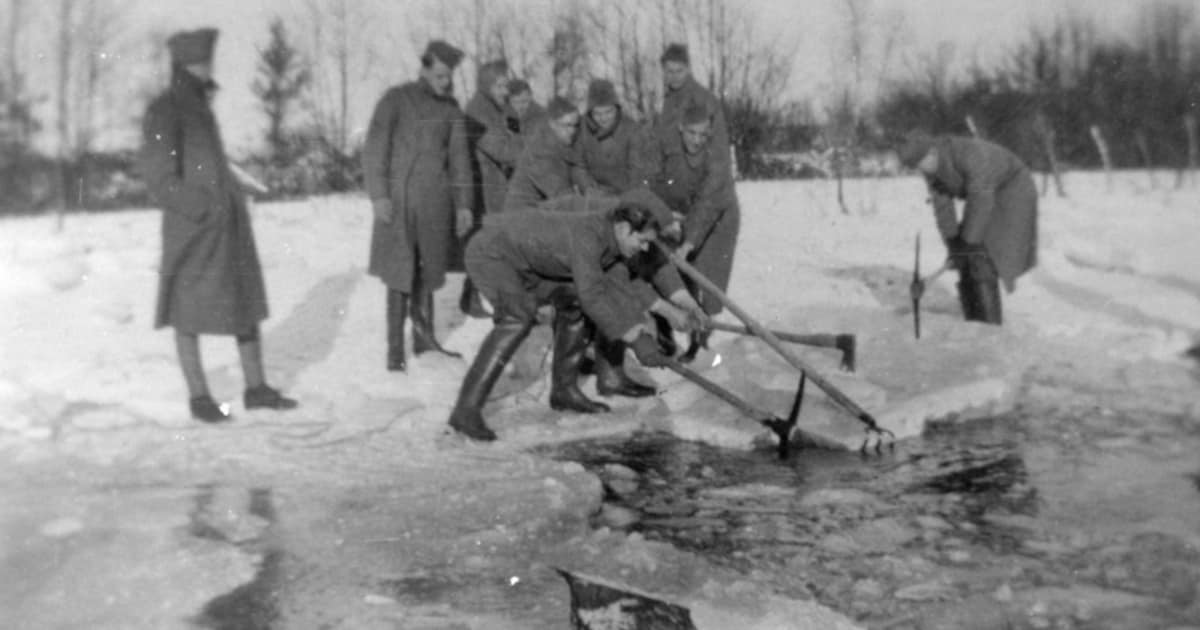 Winterwandeling in Woudenberg over strenge winter 1939/1940