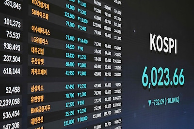 Tech stocks fall worldwide amid growing doubts over AI hype