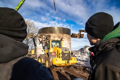 Om 07.30 uur staan de vrachtwagens klaar in Espelo, dan begint de jacht op het sneeuwpoprecord