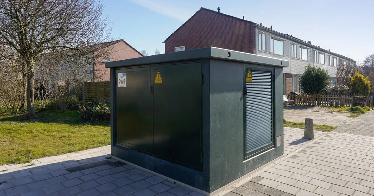 Liander versterkt stroomnet in Oude Wetering en Roelofarendsveen