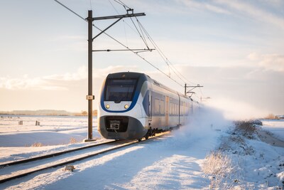 Door ijs gezakt schaap op spectaculaire wijze gered, problemen op A12 en spoor nog niet voorbij