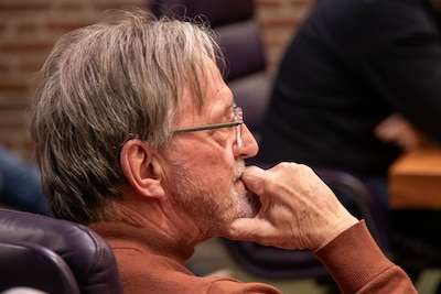 Klokkenluider Jan (73) geeft niet op in Nunspeet: ‘Zal mij niet neerleggen bij ontslag’