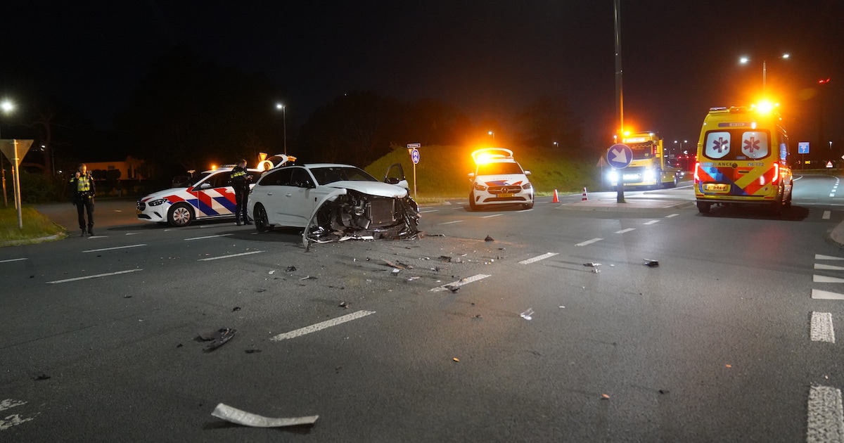 Grote schade door ongeluk met twee auto’s bij Epse