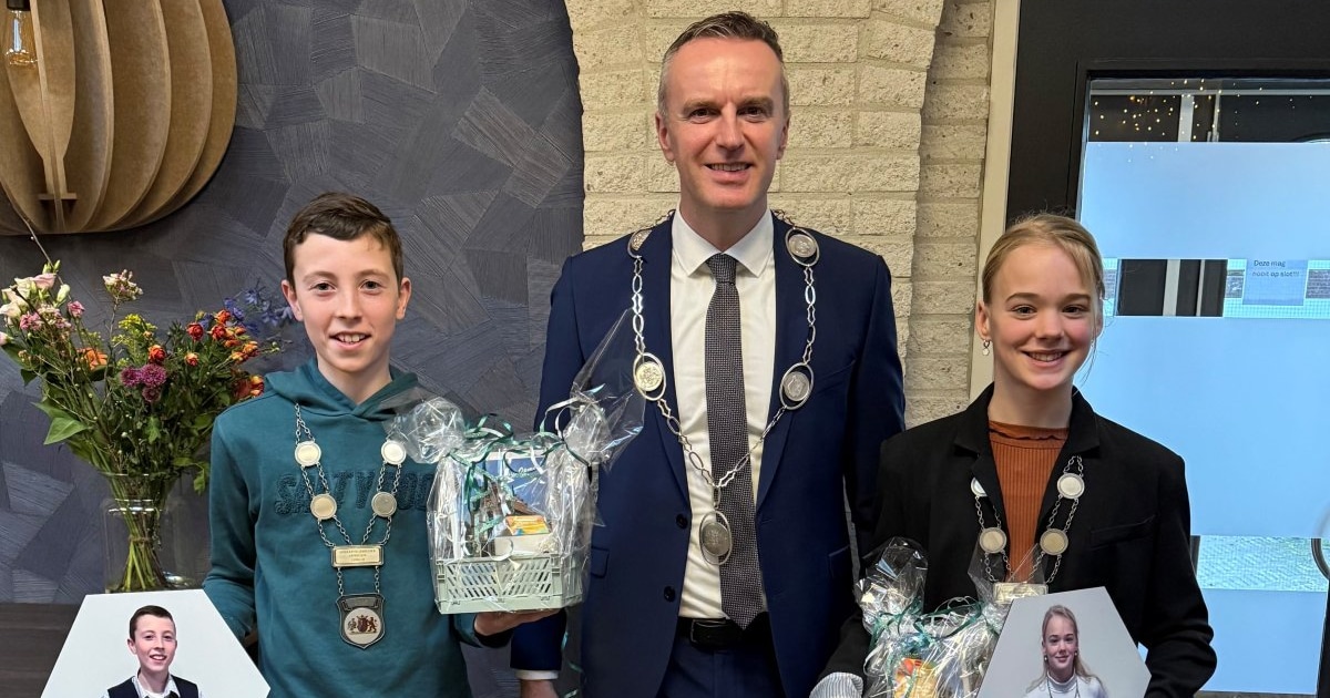Duane en Ilse nemen afscheid als kinderburgemeesters van gemeente Opmeer